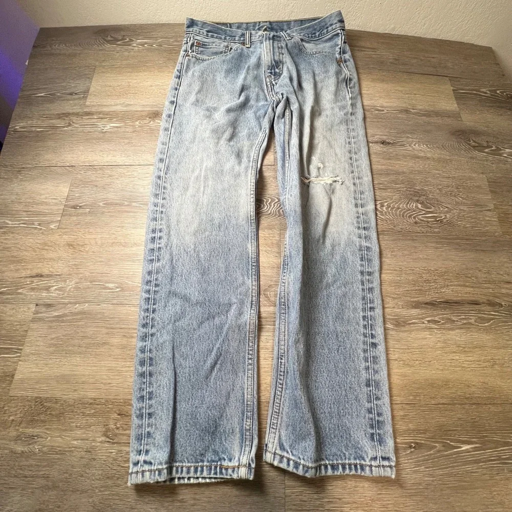 Levis 505 Regular Fit Jeans Mens 32x30 Light Wash Blue Straight Leg Distressed